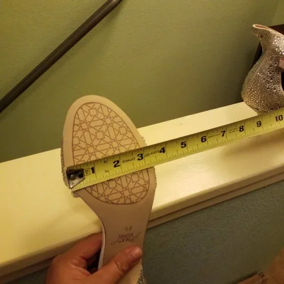 Jewel Badgley Mischka Rhinestone Heeled Sandal Formal 8.5 NIB Tangerine - Picture 5 of 7